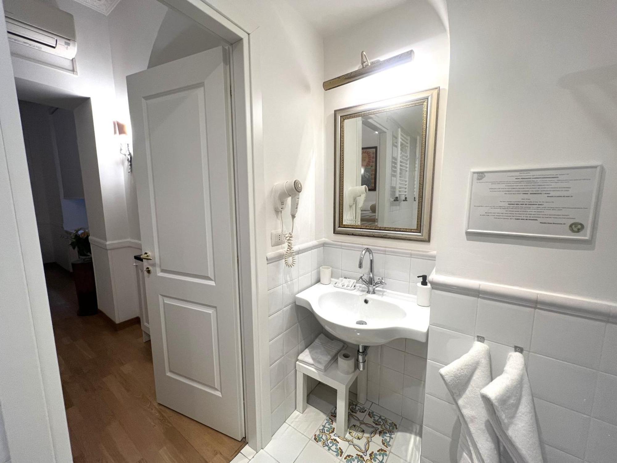 Interno Roma Hotel Buitenkant foto