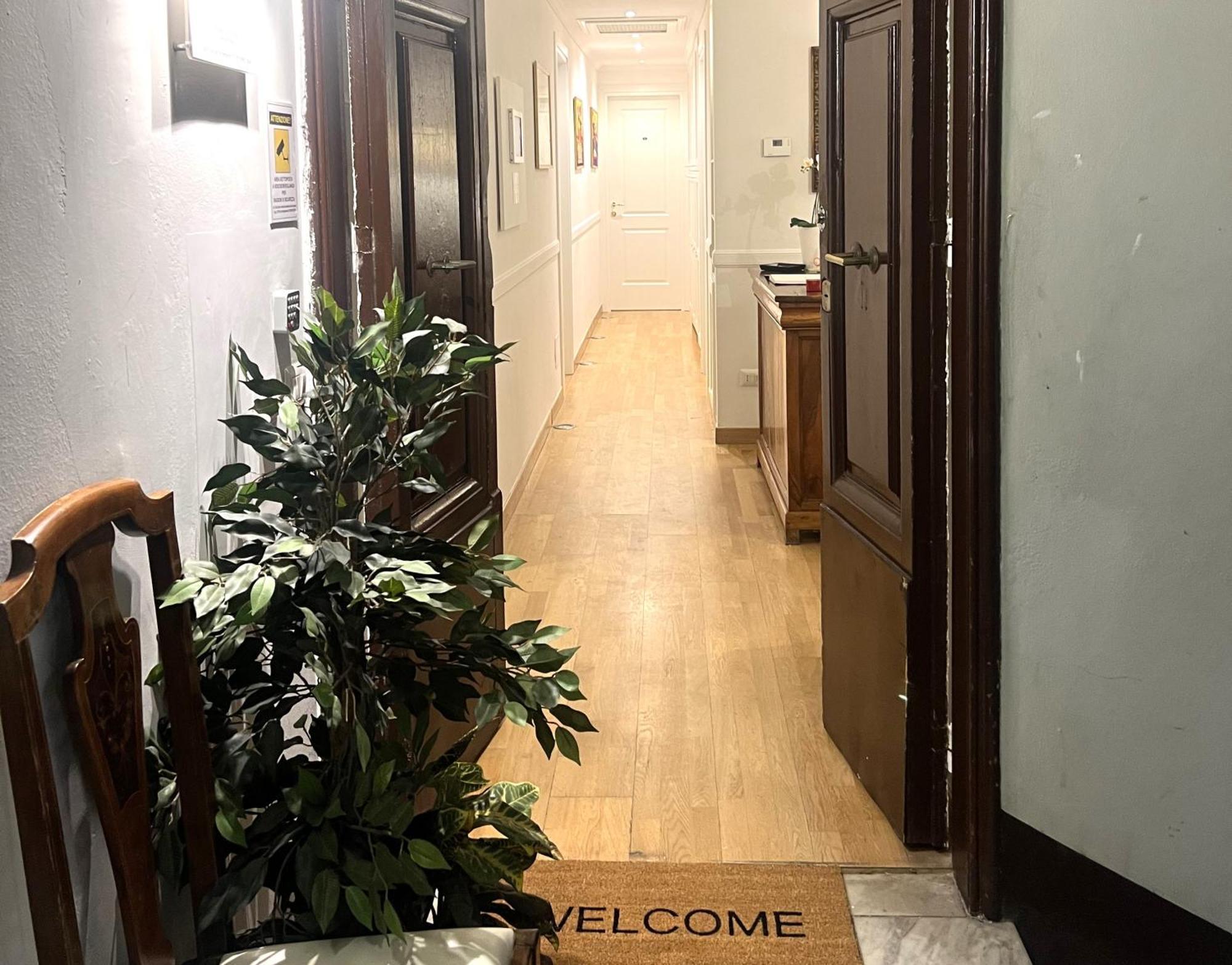 Interno Roma Hotel Buitenkant foto